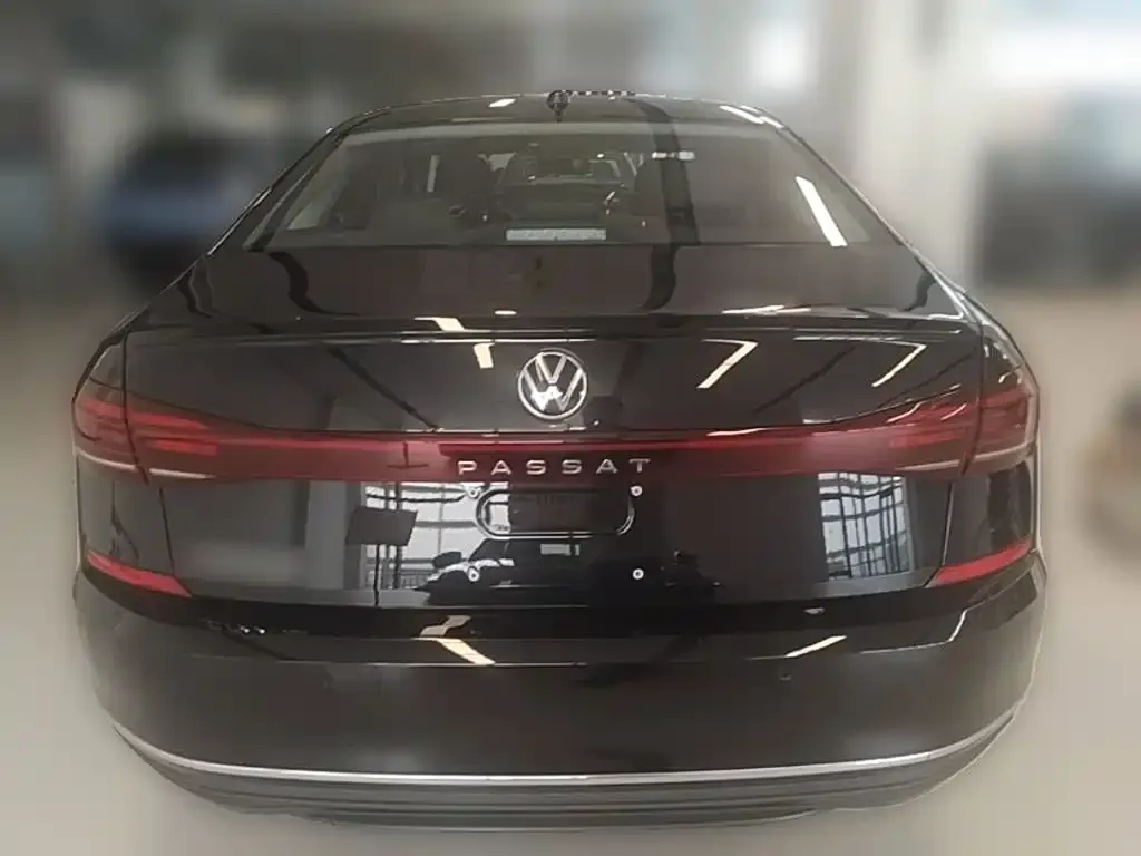 Volkswagen Passat — фото 4
