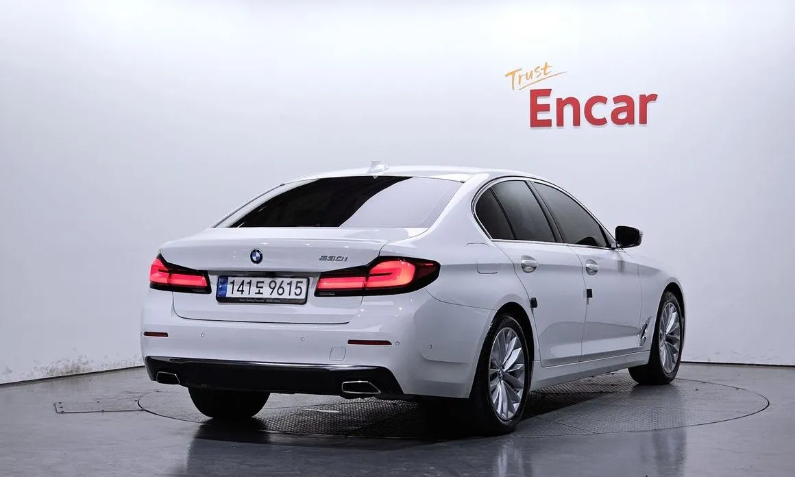 BMW 5-Series 2021 из KR, фото 4