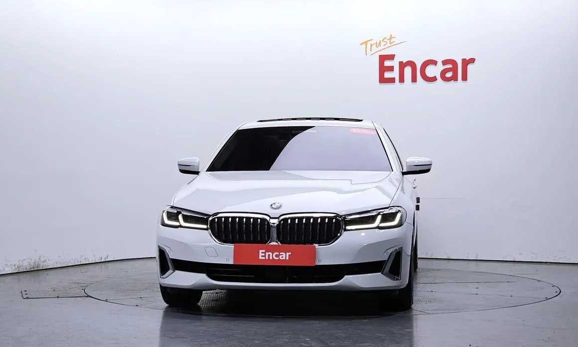 BMW 5-Series 2021 из KR, фото 2