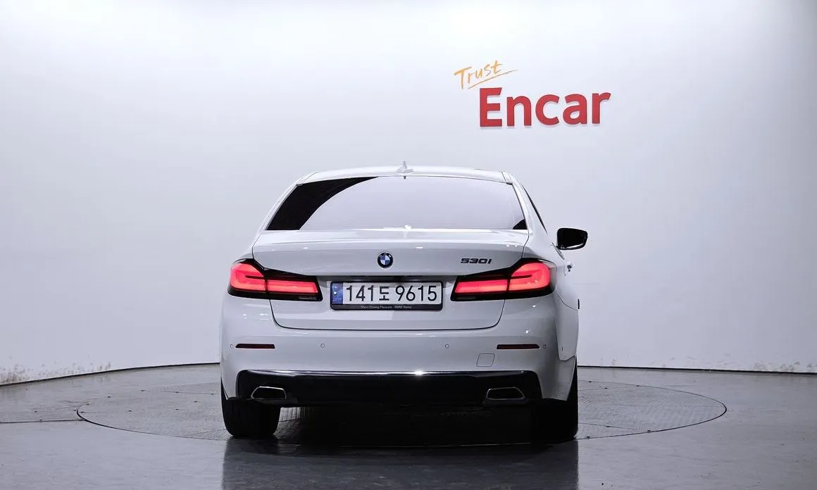 BMW 5-Series 2021 из KR, фото 3