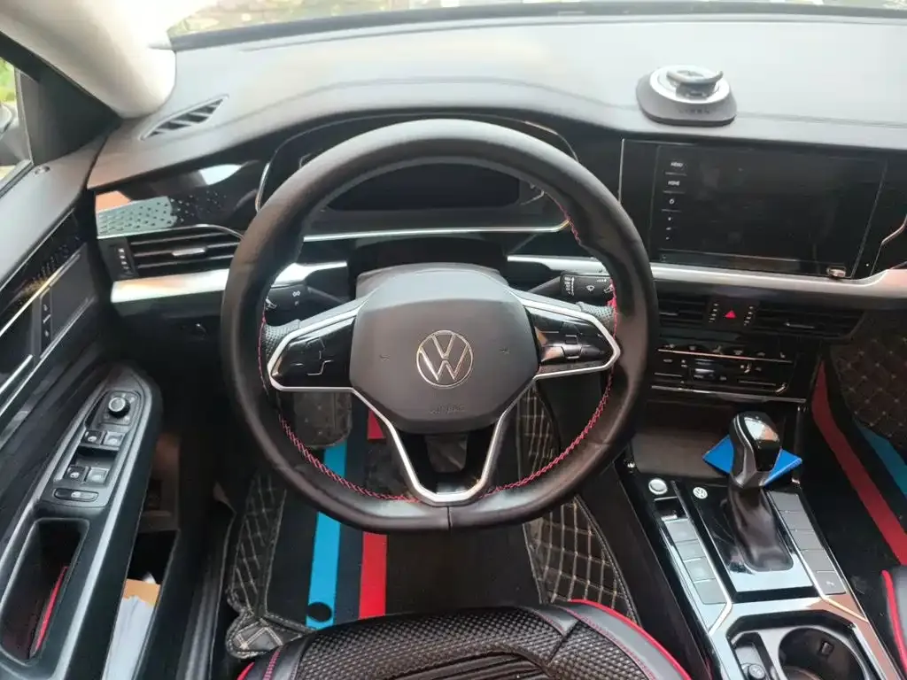 Volkswagen Passat — фото 10