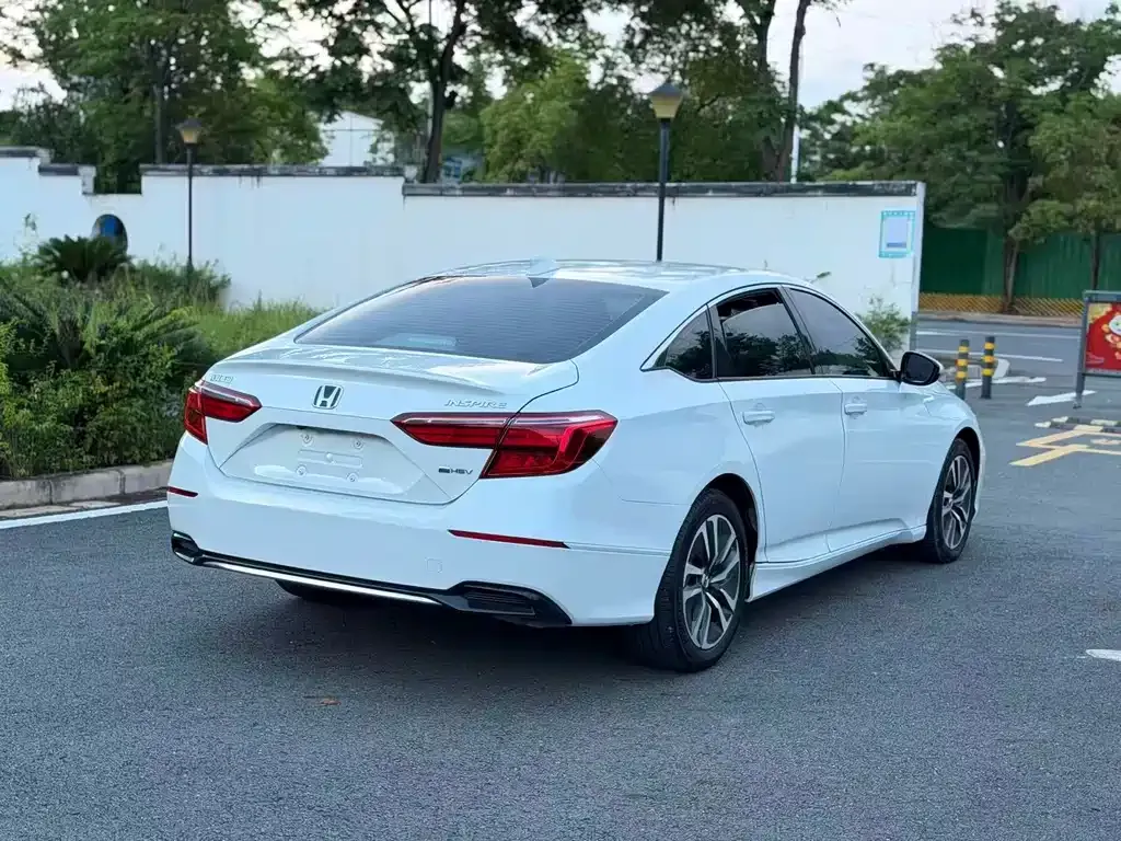 Honda Inspire — фото 9