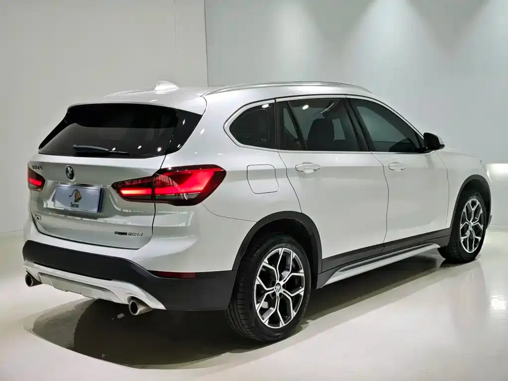 BMW X1 — фото 10