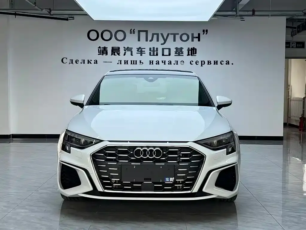 Audi A3 — фото 1