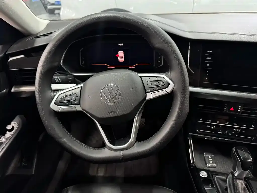 Volkswagen Passat — фото 5