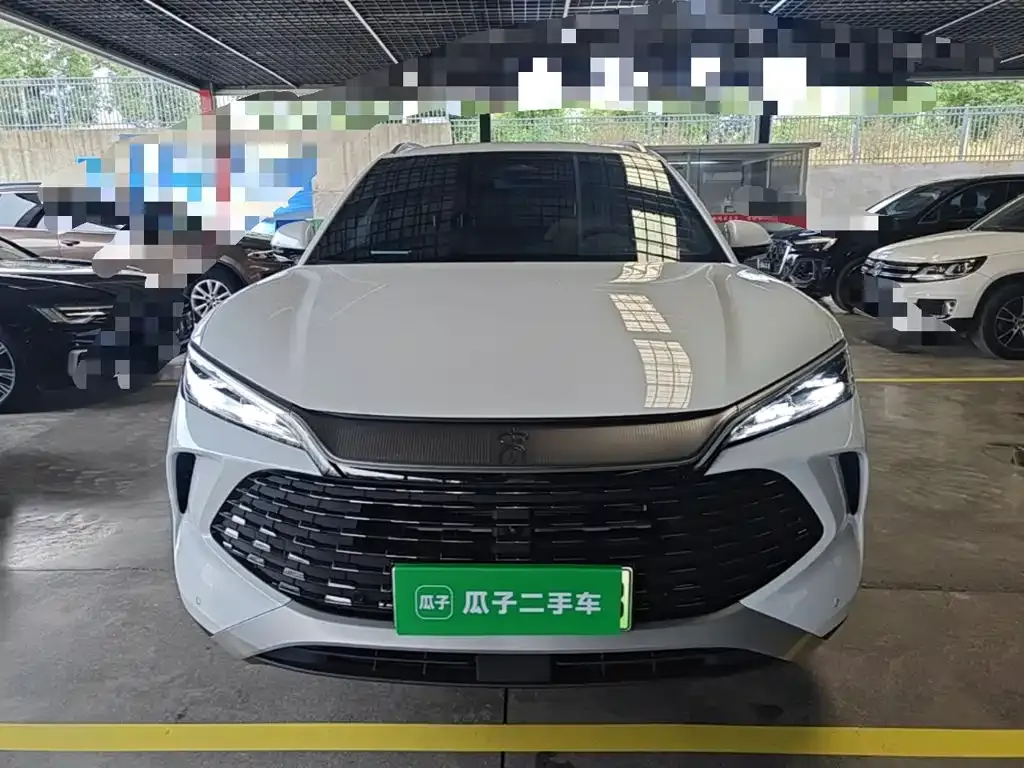 BYD L DM-i — фото 3