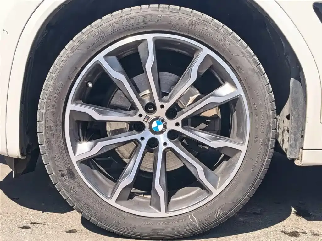 BMW X3 — фото 9