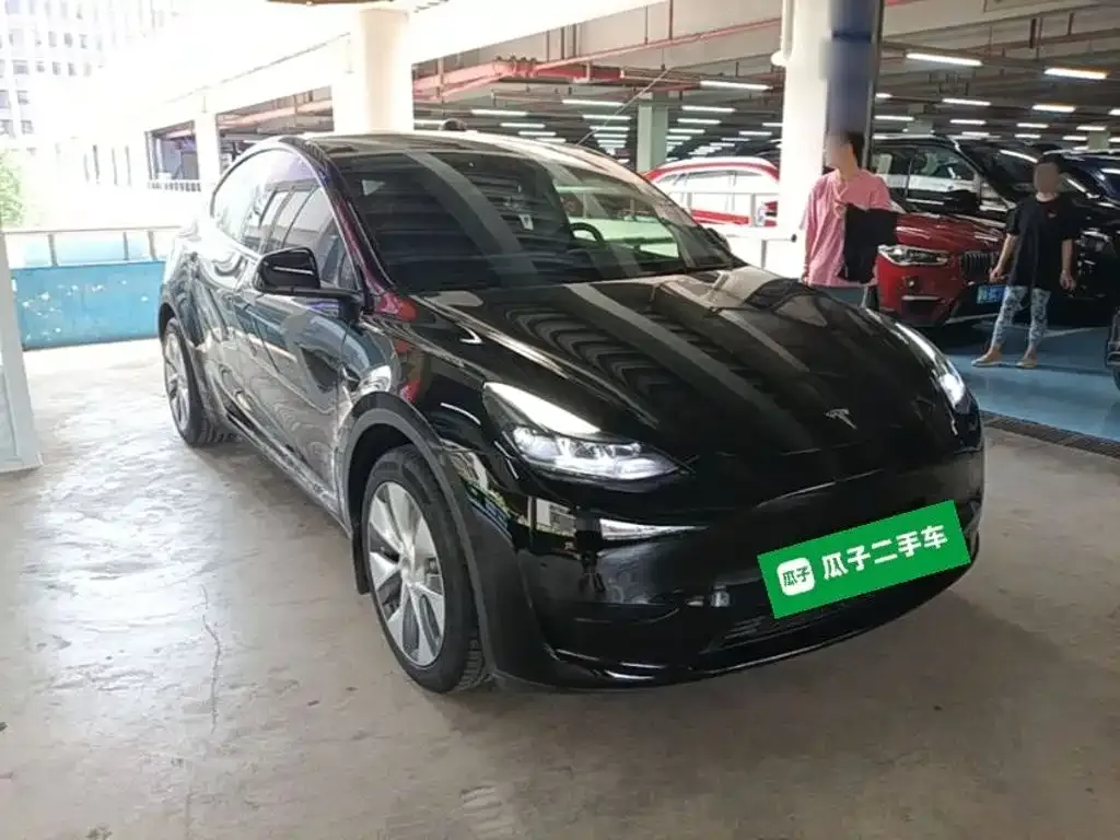 Tesla Model Y — фото 5