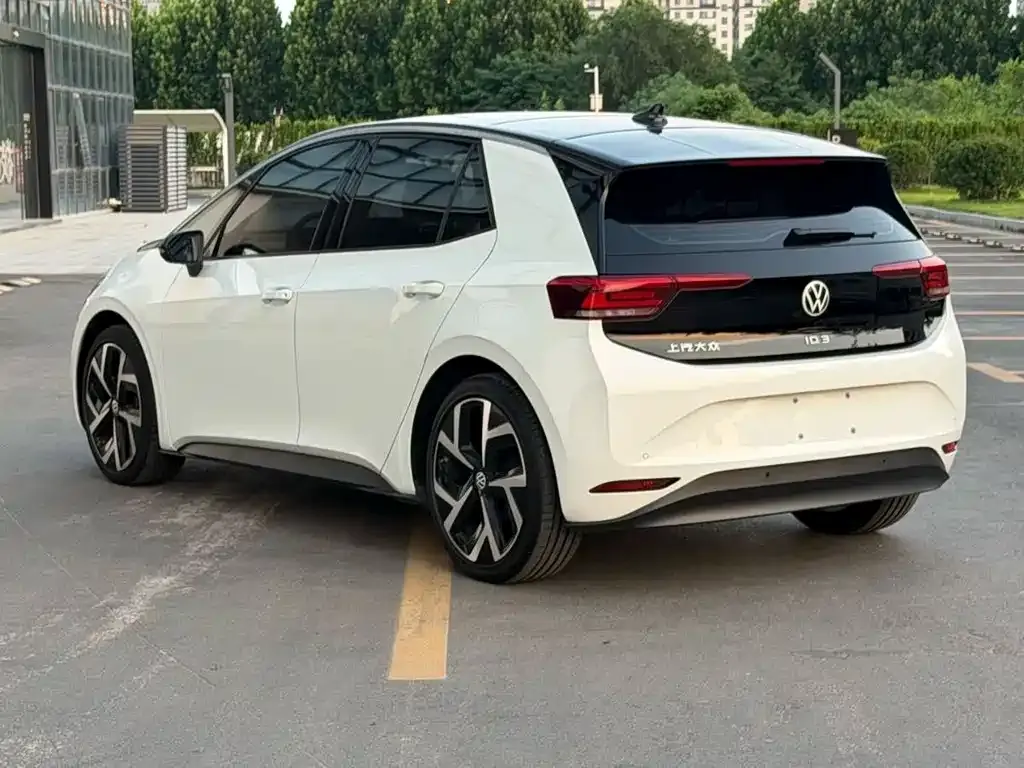Volkswagen ID.3 — фото 3