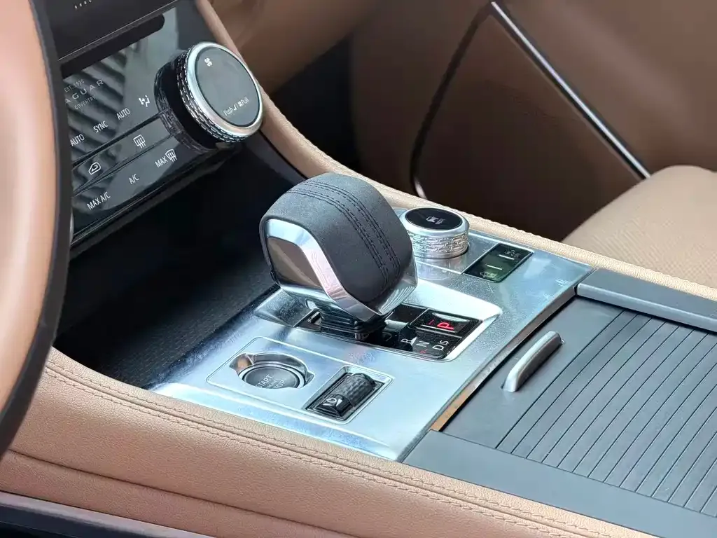 Jaguar F-PACE 2023 из CN, фото 10