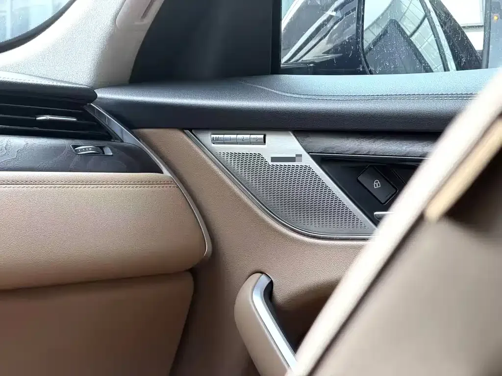 Jaguar F-PACE 2023 из CN, фото 3