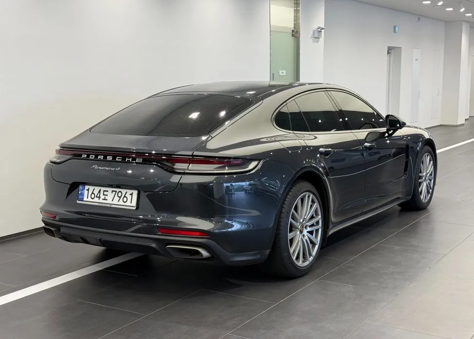 Porsche Panamera 2023 из KR, фото 6