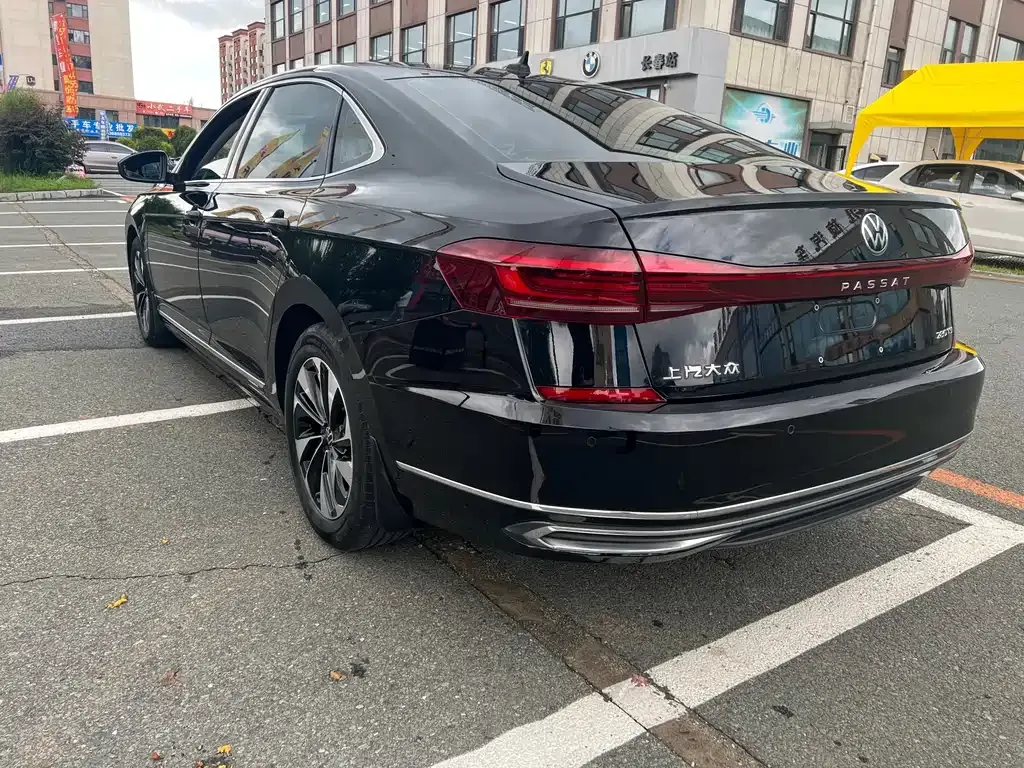 Volkswagen Passat — фото 3
