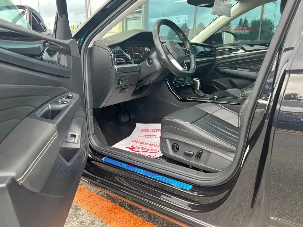 Volkswagen Passat — фото 8