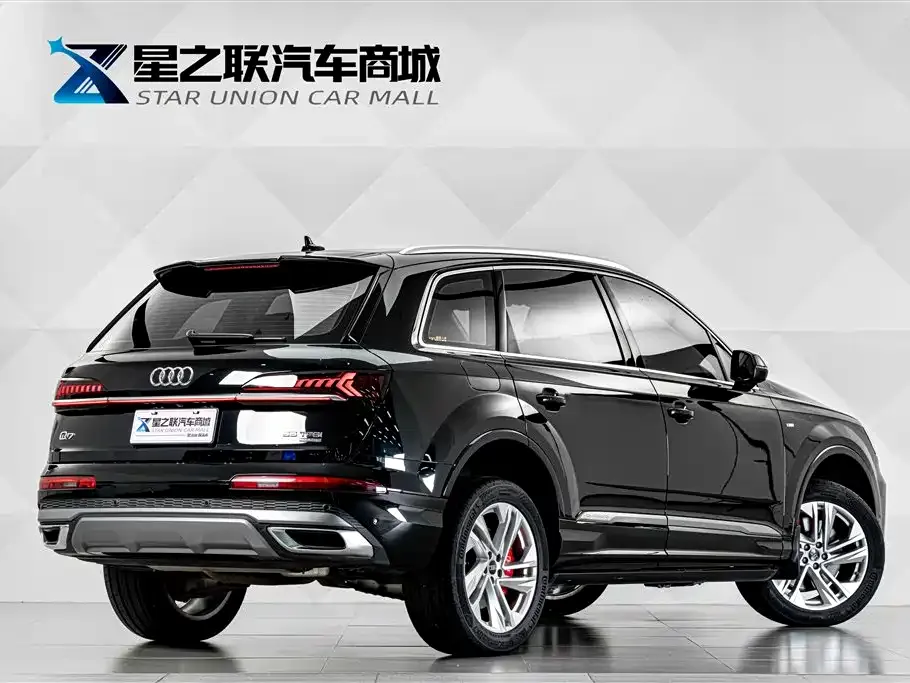 Audi Q7 — фото 3