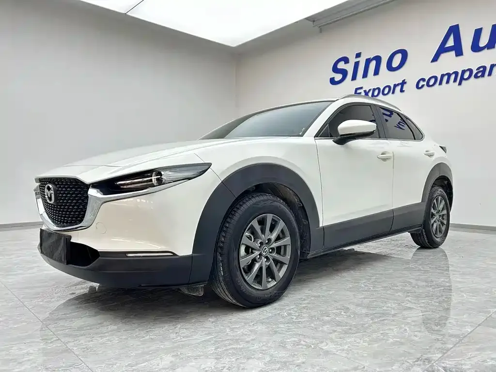 Mazda CX-30 — фото 1