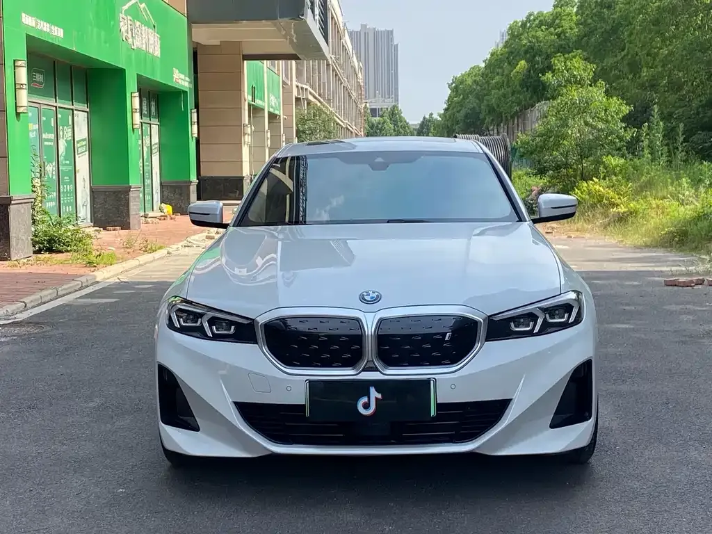 BMW i3 — фото 3