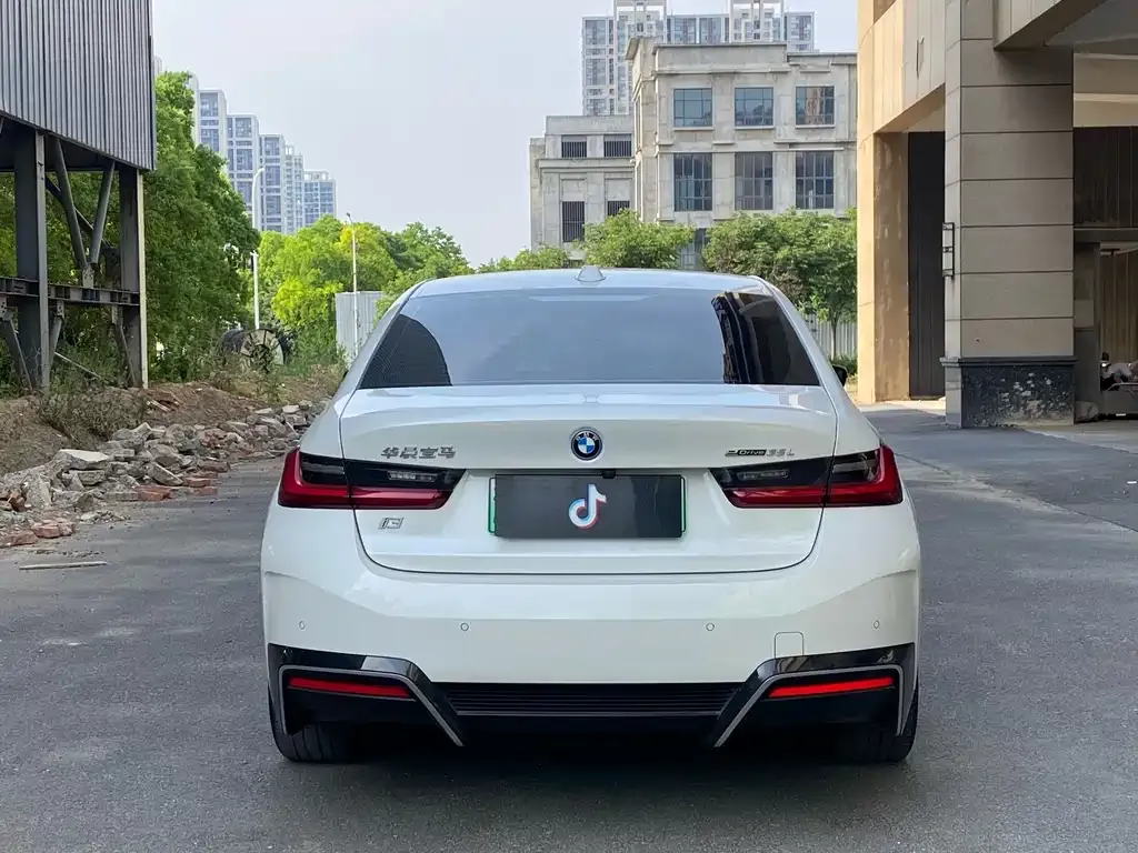 BMW i3 — фото 4