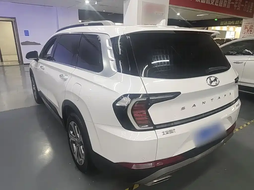 Hyundai Santa Fe — фото 7