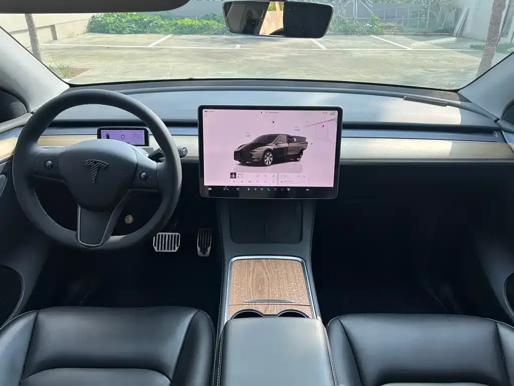 Tesla Model Y — фото 4
