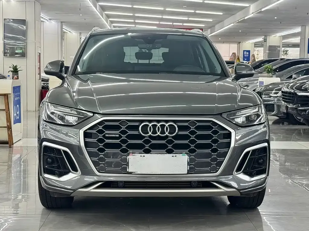 Audi Q5L — фото 2