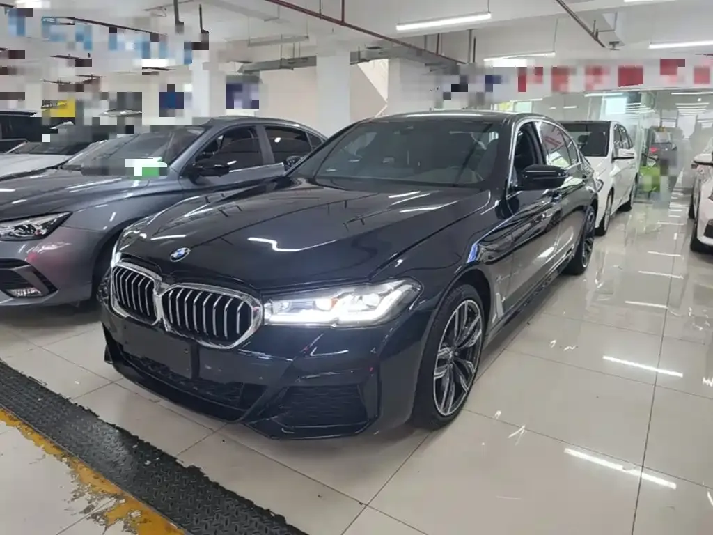 BMW 5 Series — фото 1