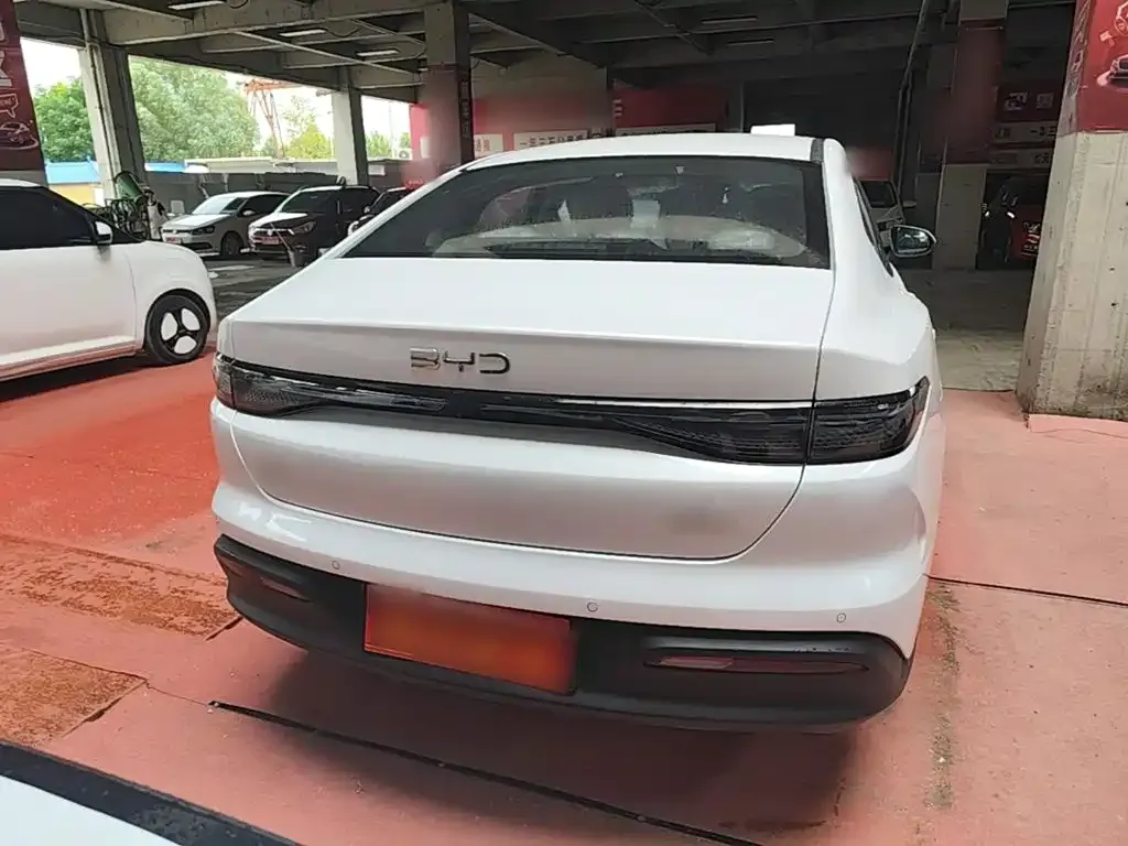 BYD Seal 05 DM-i 2026 из CN, фото 8
