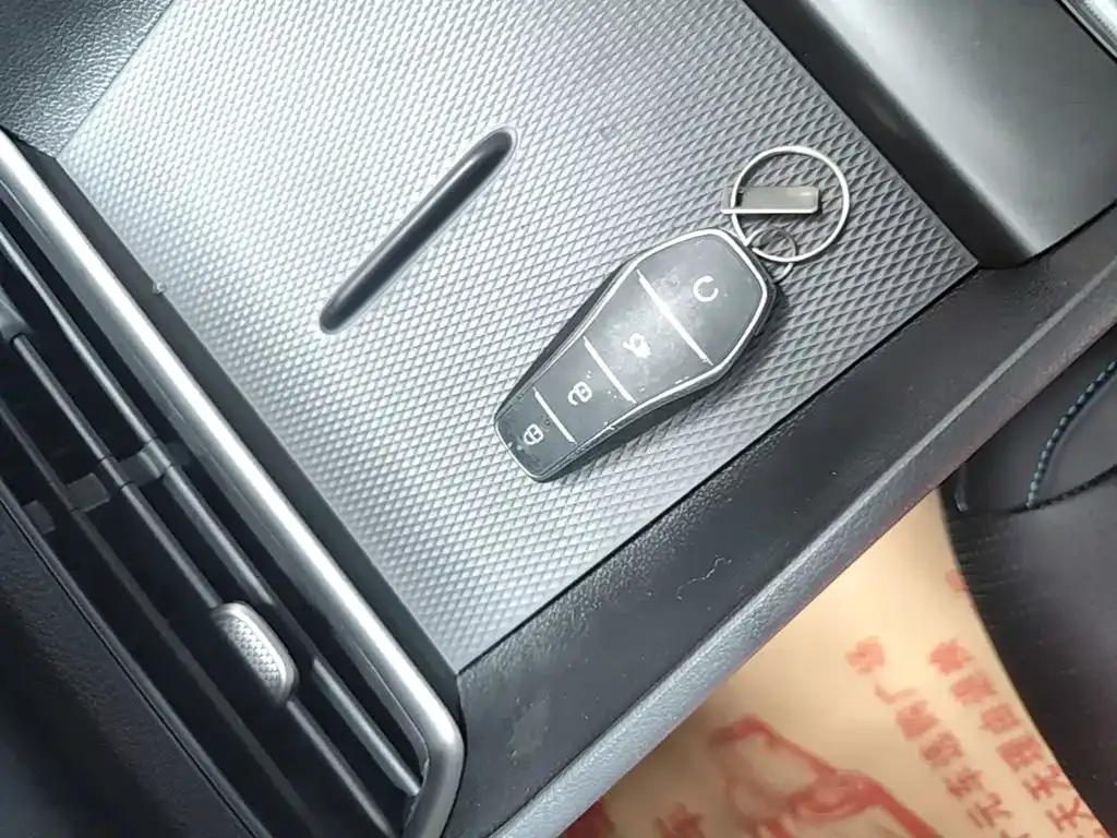 BYD Seal 05 DM-i 2026 из CN, фото 10