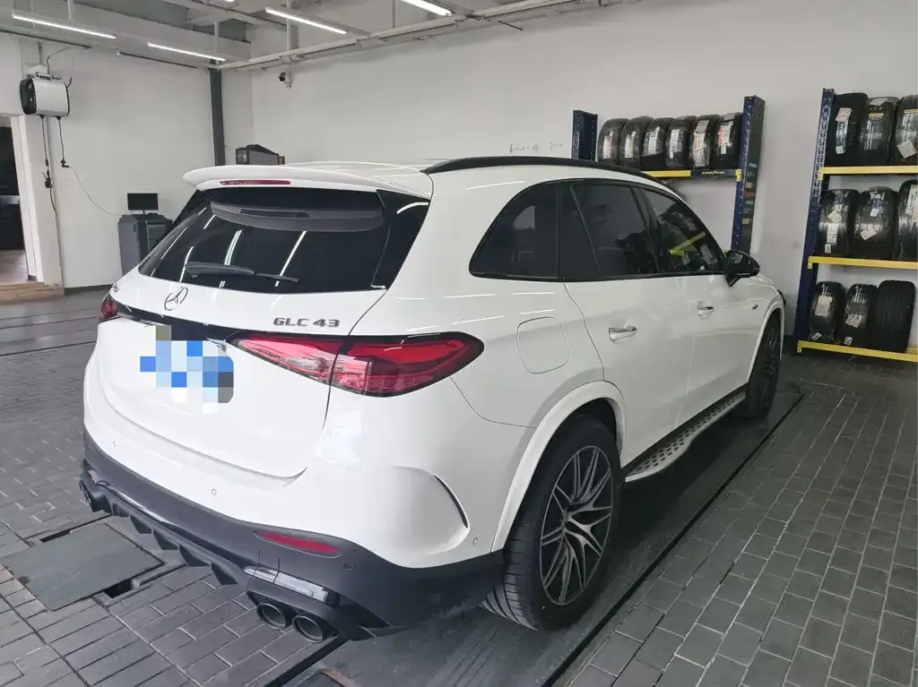 Mercedes-Benz GLC AMG — фото 9