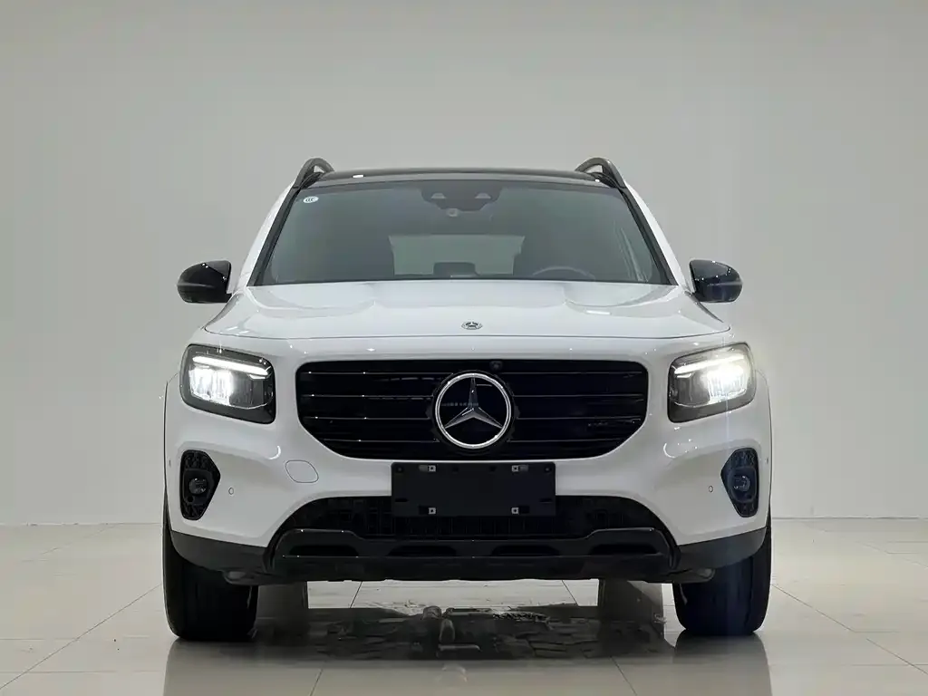 Mercedes-Benz GLB — фото 3