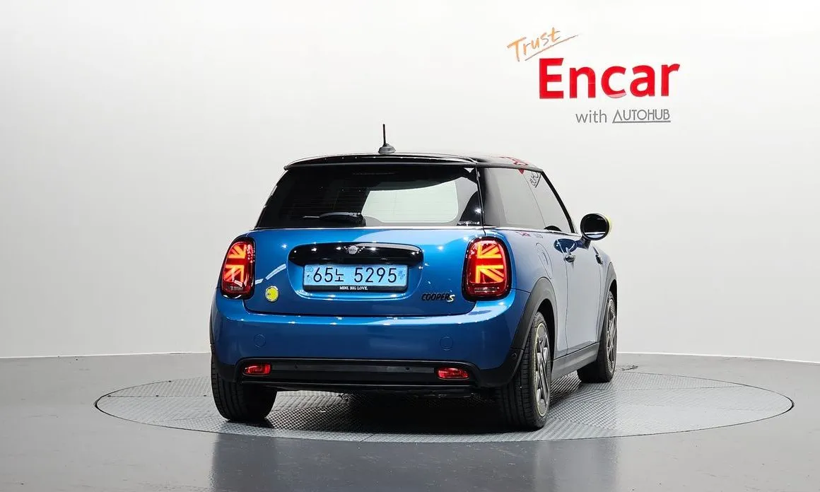 Mini Cooper 2024 из KR, фото 2