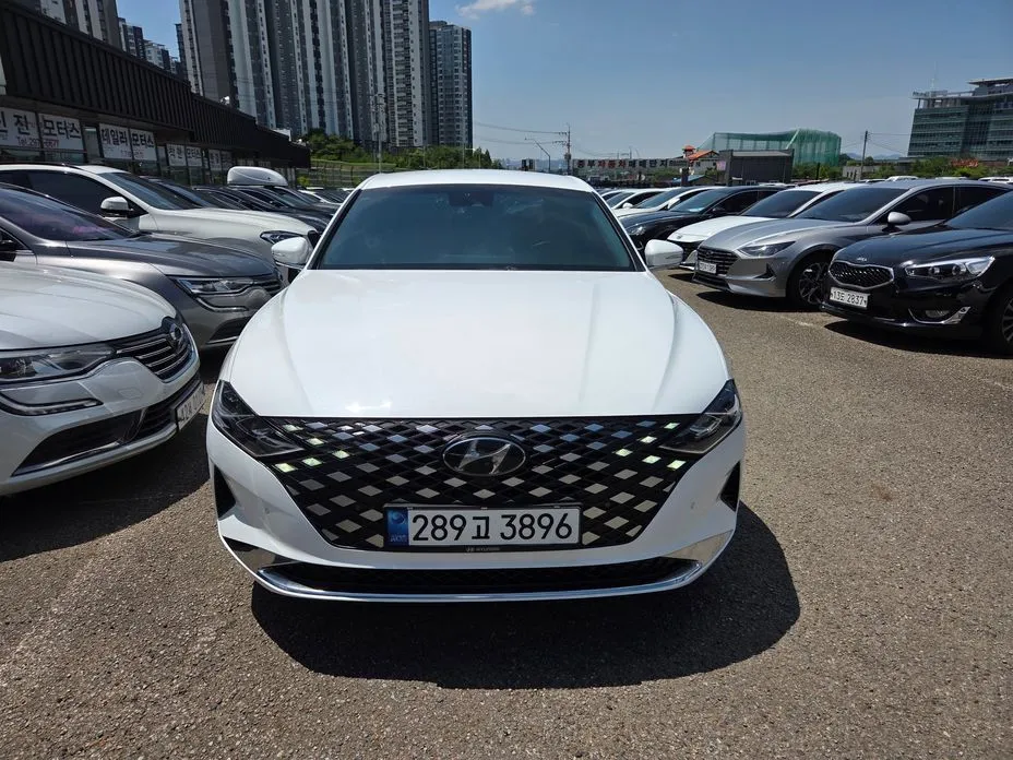 Hyundai Grandeur — фото 1