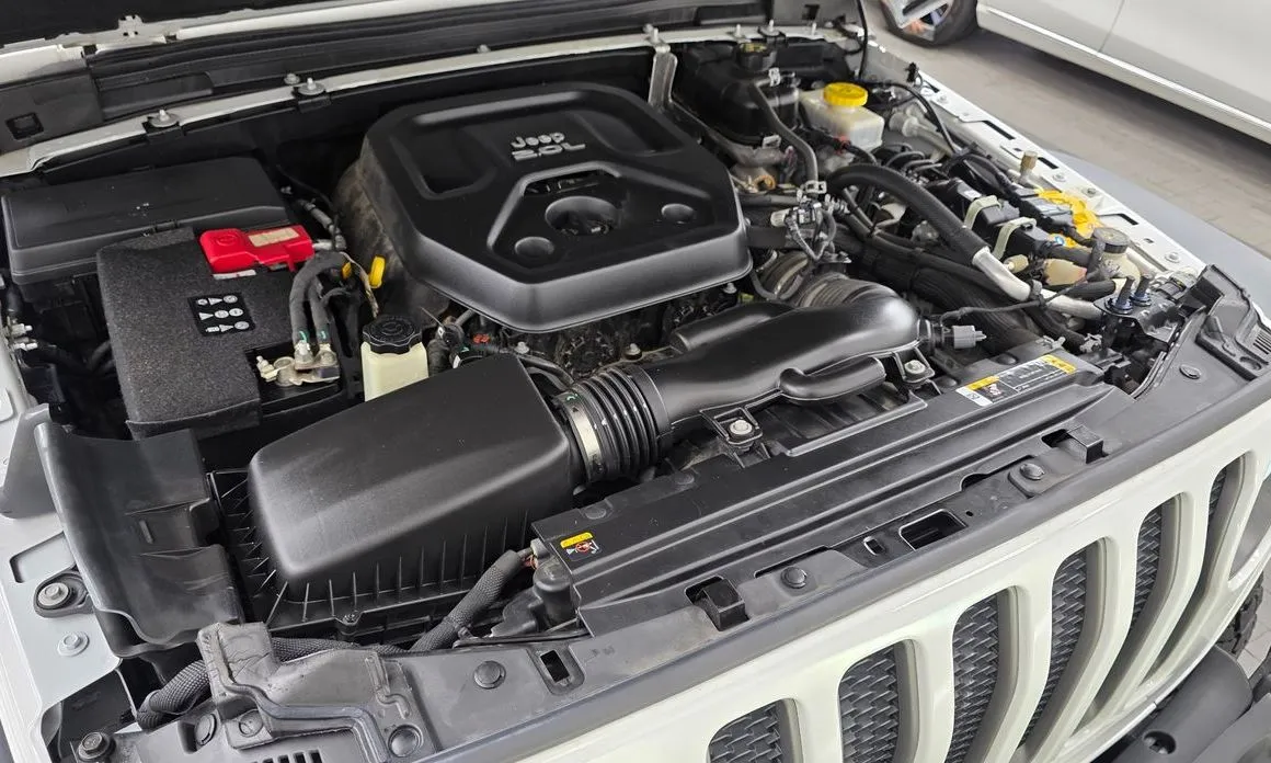Jeep Wrangler — фото 10