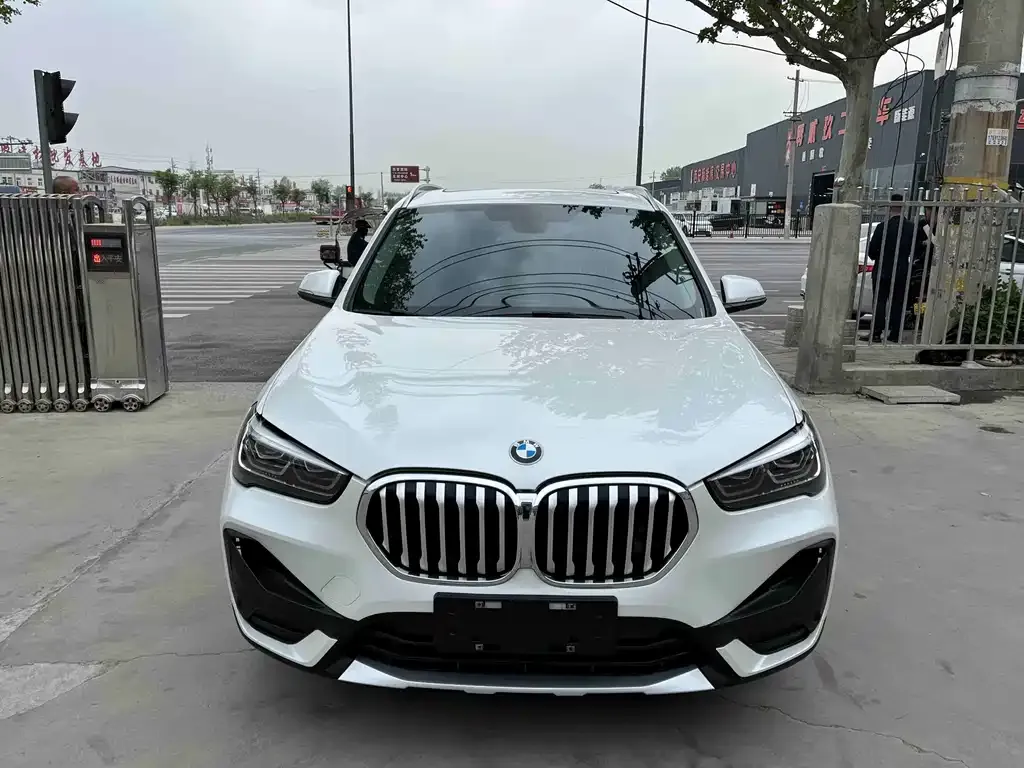 BMW X1 — фото 4