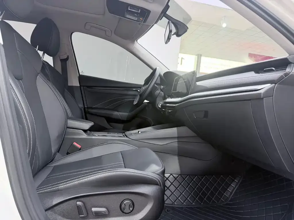 Skoda Octavia — фото 6