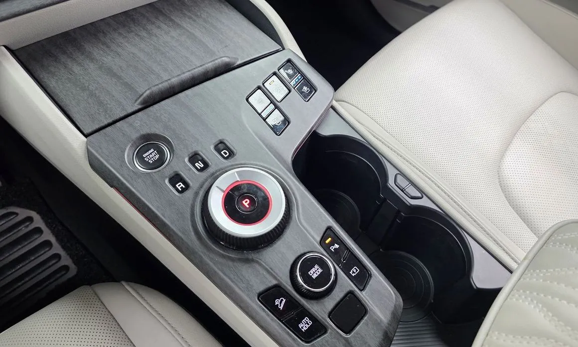 Kia Sportage — фото 8