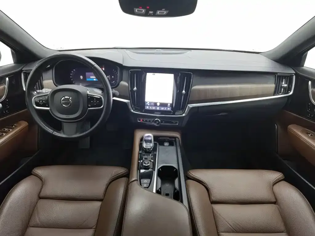 Volvo S90 — фото 10