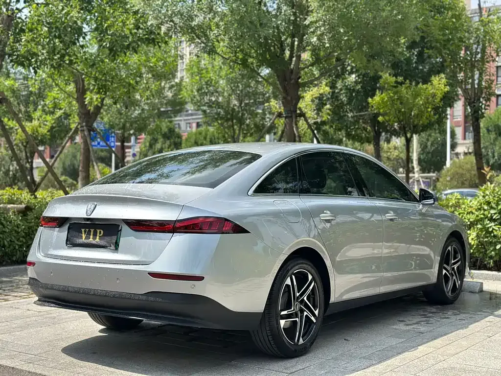 Roewe D7 — фото 9