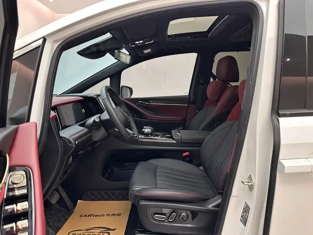 GAC Motor Trumpchi M8 — фото 10