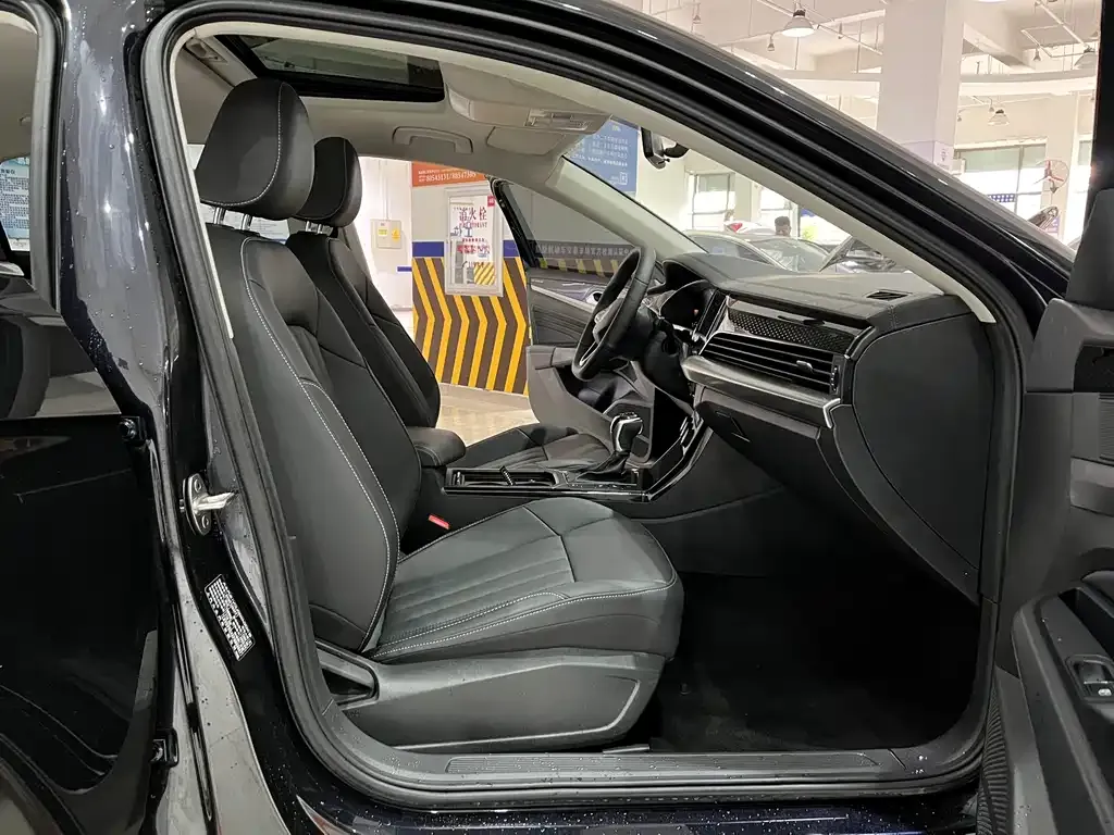 Volkswagen Passat — фото 8