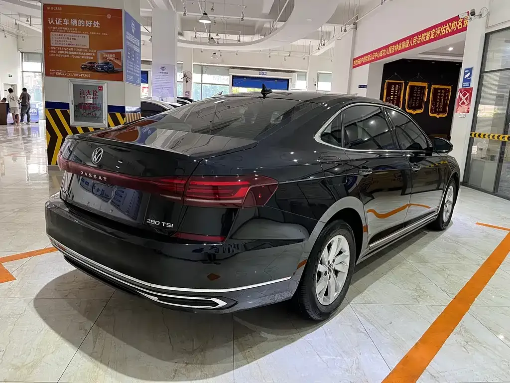 Volkswagen Passat — фото 3