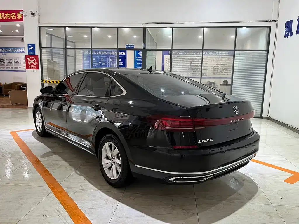 Volkswagen Passat — фото 2