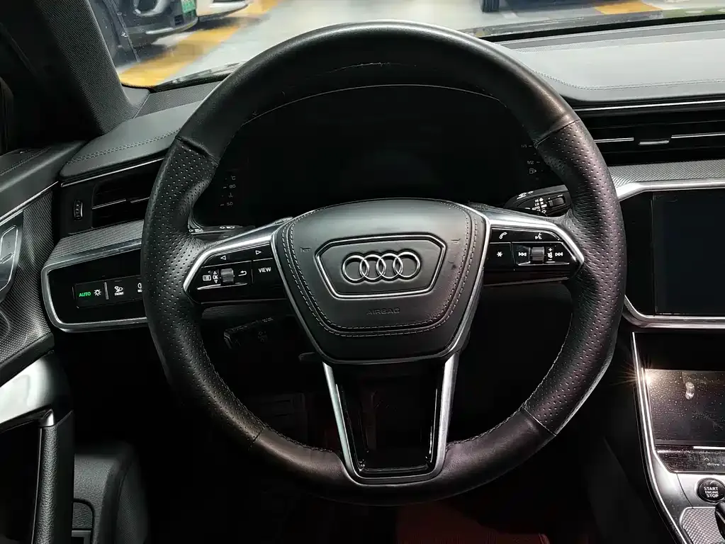 Audi A6L — фото 4