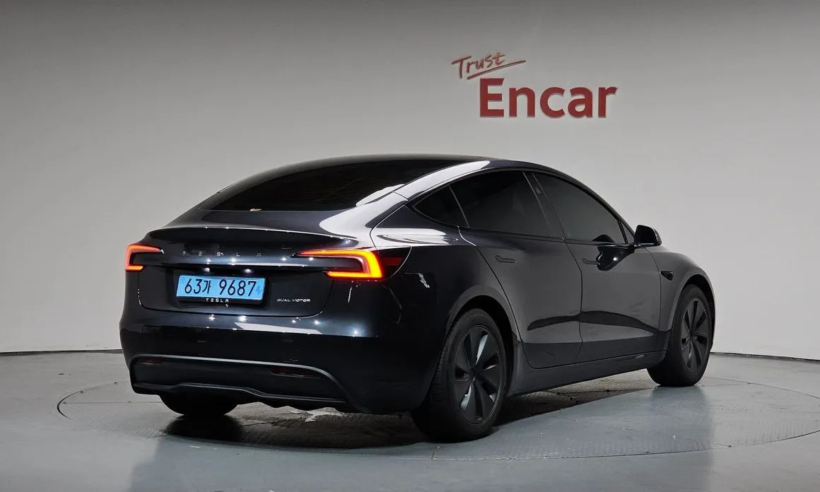 Tesla Model 3 — фото 6