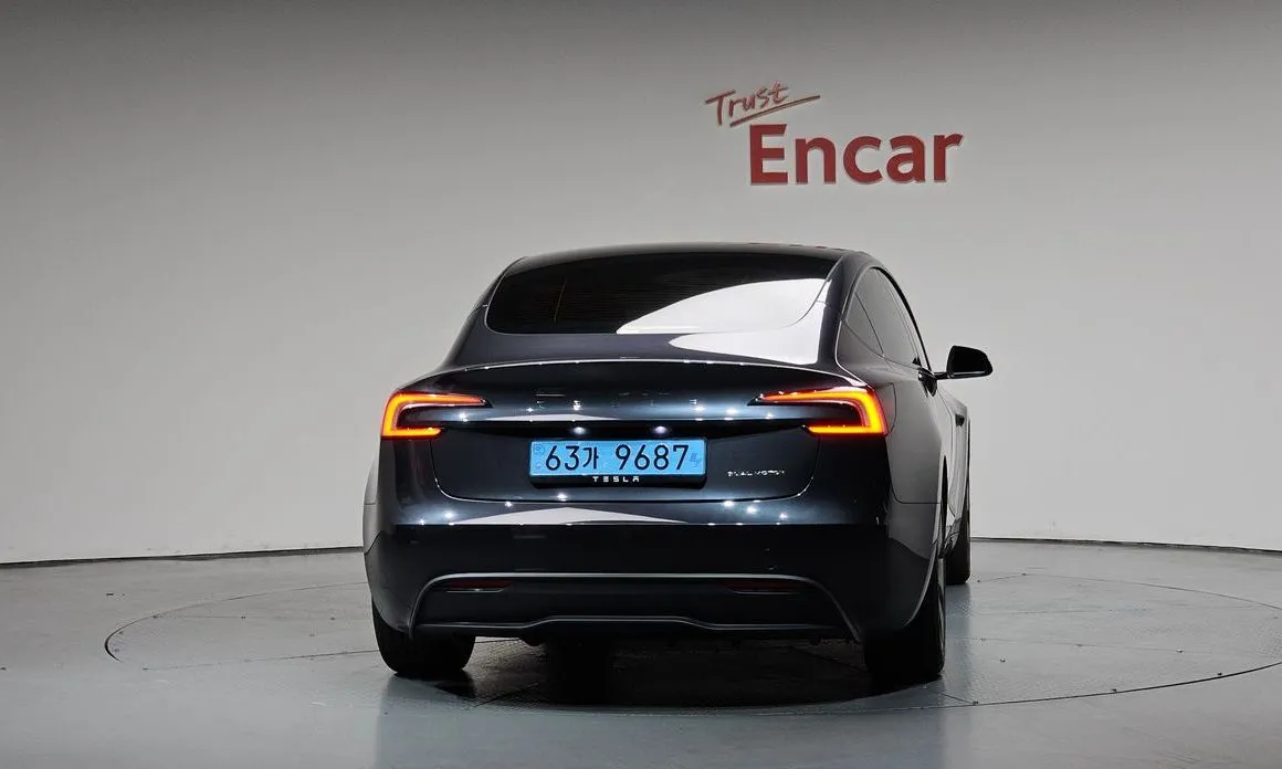 Tesla Model 3 — фото 5