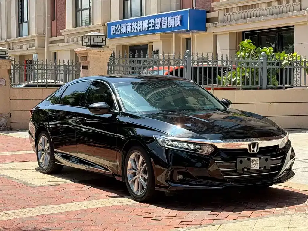 Honda Accord — фото 3