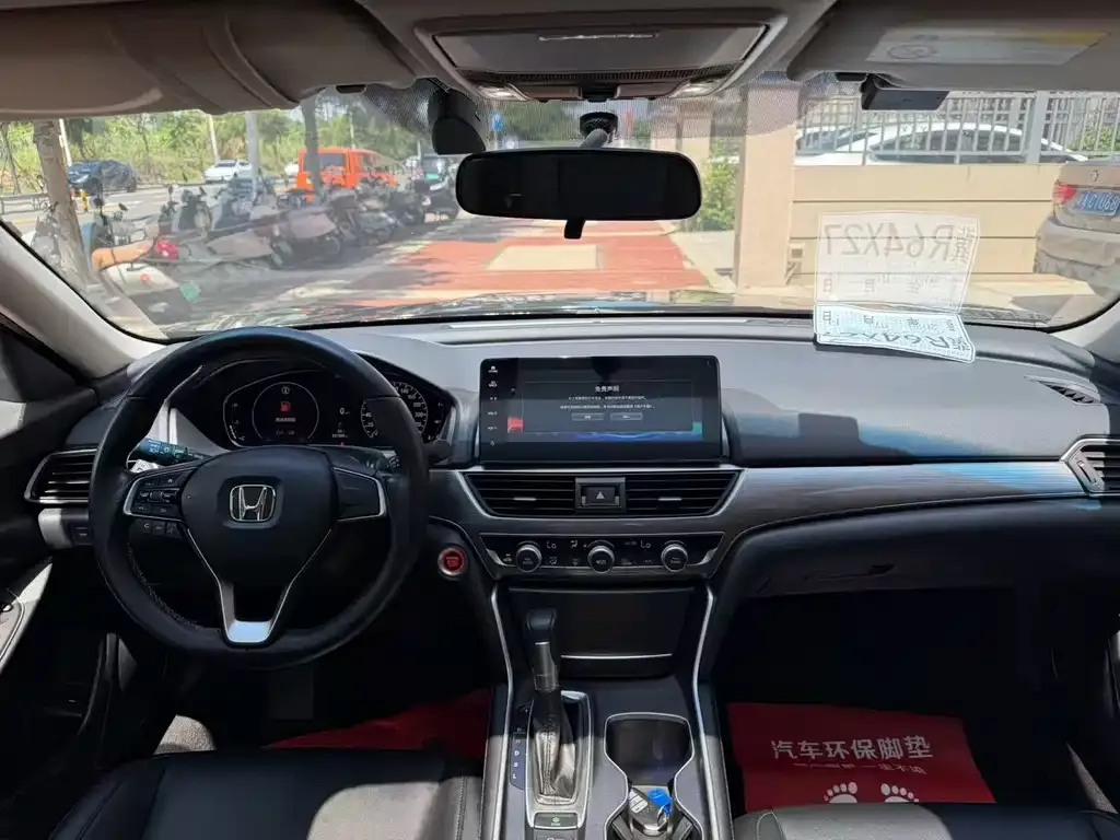 Honda Accord — фото 5