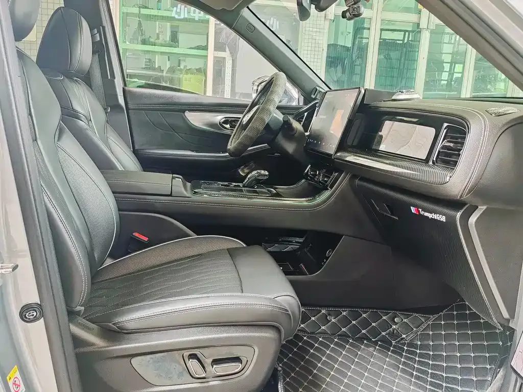 GAC Motor Trumpchi GS8 — фото 9