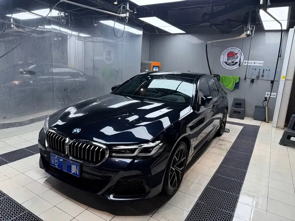 BMW 5 Series (Import) — фото 1
