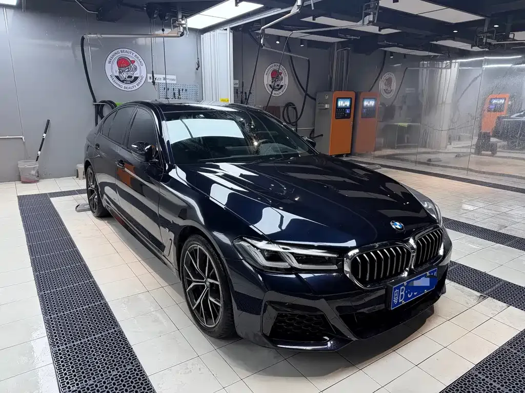 BMW 5 Series (Import) — фото 10